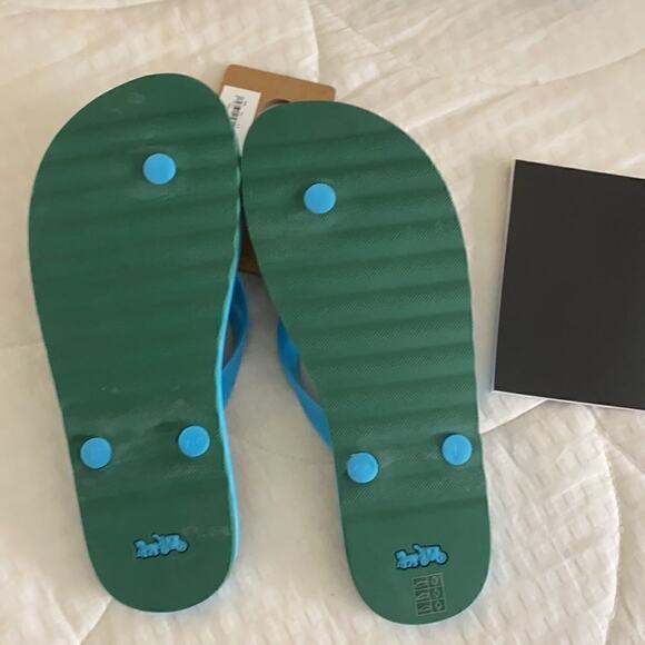 NWT Coach Monagram Woman’s Sandals Flip Flops 8 - Picture 3 of 4